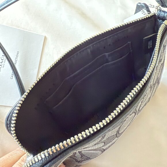 COACH Signature Double Zip Black/Grey Wristlet - Picture 6 of 7